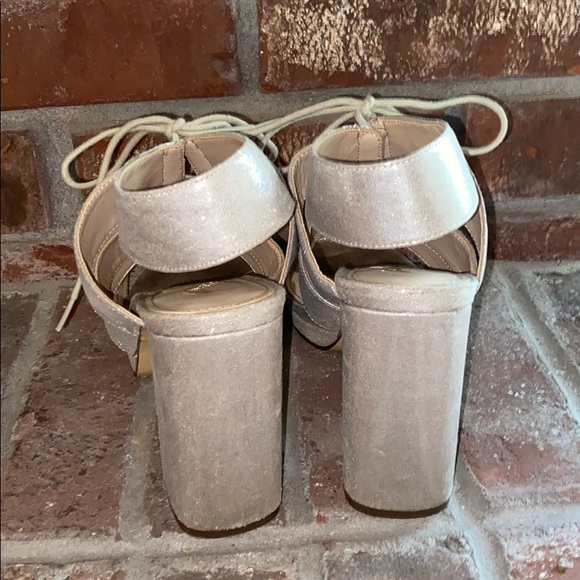 silver/rose gold block heels - Picture 4 of 4